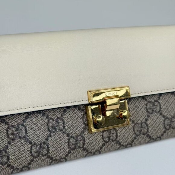 Gucci GG Logo Supreme Padlock Shoulder Bag White & Beige with Gold Hardware - Picture 6 of 8